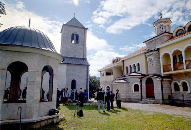 Државни органи Црне Горе започели попис добара СРПСКЕ ЦРКВЕ: Острог би први да присвоје